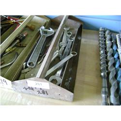 LOT OF MIXED WRENCHES