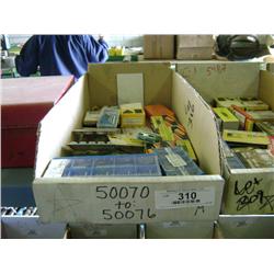 BOX OF VALENITE, KENNAMDEL TOOLING INSERTS/ CUTTERS