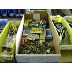 BOX OF VALENITE, KENNAMDEL TOOLING INSERTS/ CUTTERS