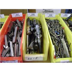 TUB OF MIXED SIZED END MILLS & MILLING DRILL BITS