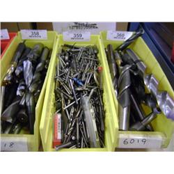 TUB OF MIXED SIZED END MILLS & MILLING DRILL BITS