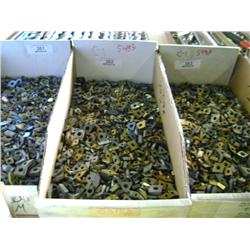 BOX OF VALENITE/ KENNALMETAL TOOLING INSERTS / CUTTERS