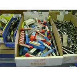 BOX OF MIXED SIZED END MILLS & MILLING BITS