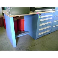 LYON 5 DRAWER WORK BENCH 5'