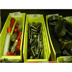 TUB OF MIXED SIZED END MILLS & MILLING DRILL BITS