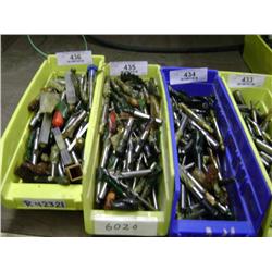 TUB OF MIXED SIZED END MILLS & MILLING DRILL BITS