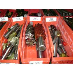 TUB OF MIXED SIZED END MILLS