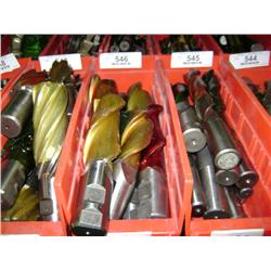 TUB OF MIXED SIZED END MILLS