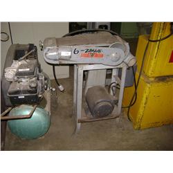 DELTA MILWAUKEE SANDER