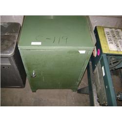 METAL TOOL CABINET