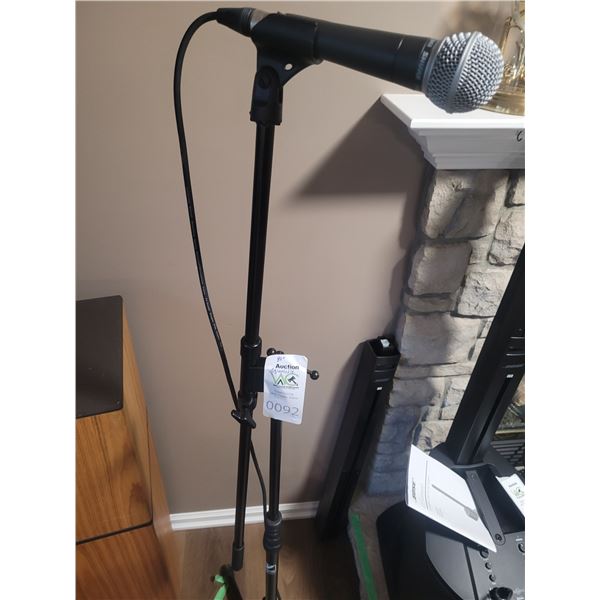 Mike, Adjustable Stand A