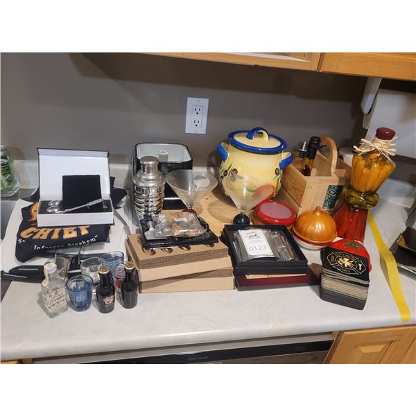 Bar, Cheese Servers, A