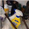 Image 10 : Bathroom Supplies A