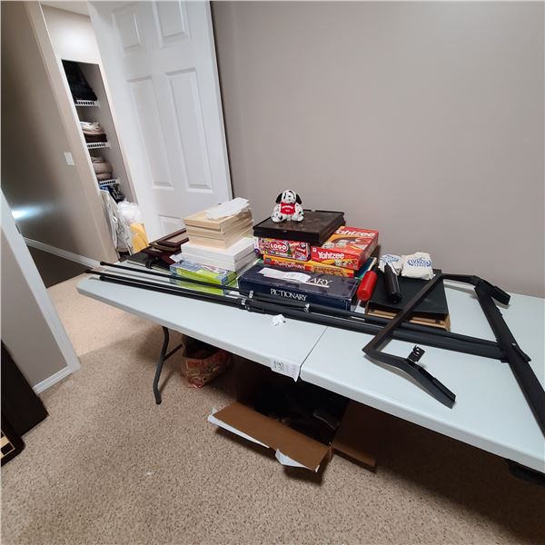 Games, Canvas Frames, Easel B