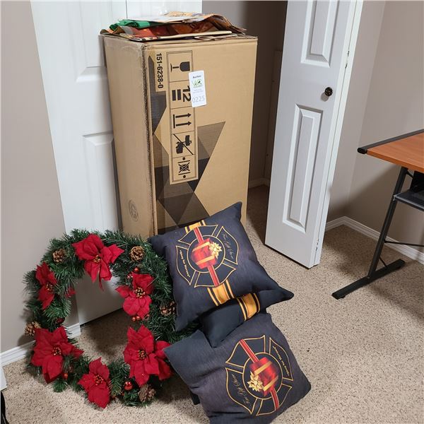 7' LED Colour Changing Christmas Tree, Wreath A