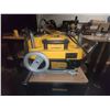 Image 6 : DeWalt 13" Planer B