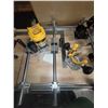 Image 2 : DeWalt Router Jig Built In C