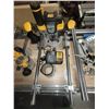Image 3 : DeWalt Router Jig Built In C