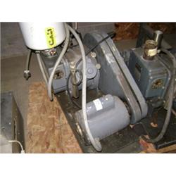 WELCH 1400 VACUUM PUMP