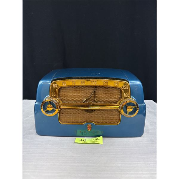 1953 Crossley E-15 Dashboard Tube Radio In Blue with Gold Accents In Working Order