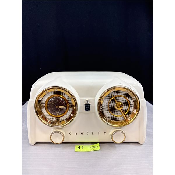 1953 Crossley D-25WE Dashboard Clock Radio In Working Order