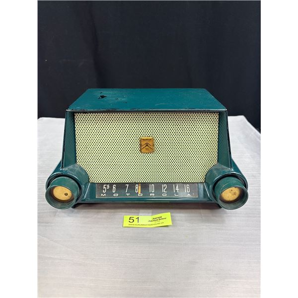 1954 Dark Green Atomic Motorola Tabletop Tube Radio Model MK-53H