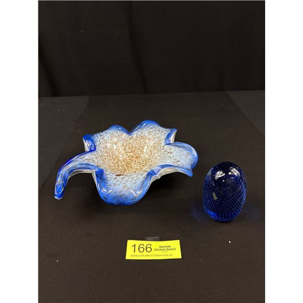 Vintage Murano Venetian Blue Decorative Glass Shamrock Leaf Bowl Candy Dish and Controlled Bubble Pa