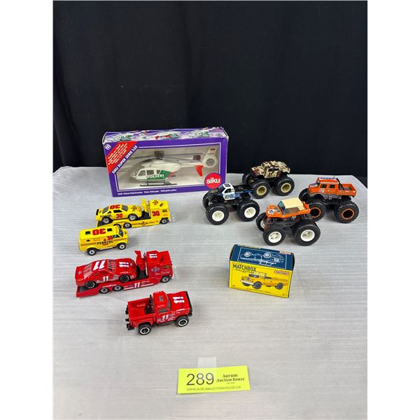 Nice Tray Lot of Hotwheels, Cars Trucks, Etc