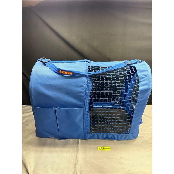 A Gently Used Petcetra Portable Dog/Cat Carrier 25" W x 17" T Excellent Condition