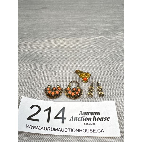 Unmarked Antique Gold Bits of Jewelry Broken Earrings Etc