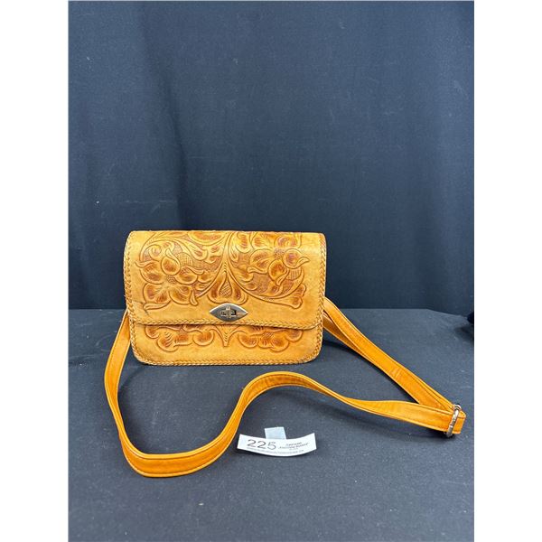 Very Nice Hand Tooled Mexican Leather Clutch Purse w/ Floral Design