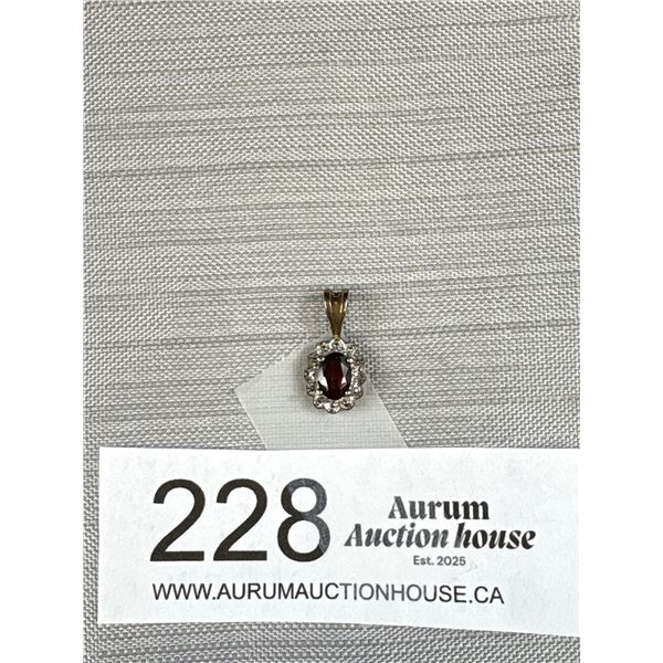 Vintage Gold Garnet Stone Pendant