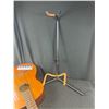 Image 5 : Vintage Regent Guitar With Stand