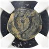 Image 2 : 135-37 BC HASMONEAN KINGS, AE PRUTAH NGC CH F