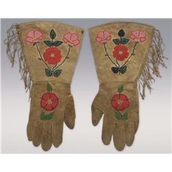 Plateau Child's Beaded Gauntlets,
