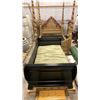 Image 2 : ASIAN SOLID WOOD WITH BLACK FINISH BED * COMES WITH GREEN UPHOLSTERED FUTON MATTRESS*