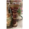 Image 3 : DECORATIVE ASIAN FLOOR VASE & WOODEN DECORATIVE FLOWER POT ON PEDESTAL