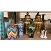 Image 2 : SHELF OF ASSORTED DECORATIVE FLOWER VASES