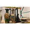 Image 3 : SHELF OF ASSORTED DECORATIVE FLOWER VASES & DECORATIVE ITEMS
