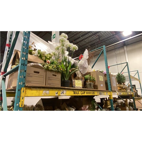 2 SHELVES OF ASSORTED FAUX PLANTS/FLOWERS, FLOWER VASES/POTS & DECORATIVE ITEMS