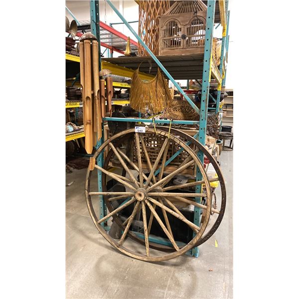 2 LARGE WOODEN DECORATIVE WAGON WHEELS & BAMBOO CHIMES