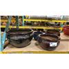 Image 1 : 5 ASSORTED PLANTER POTS