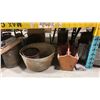 Image 3 : SHELF OF ASSORTED WOODEN BOXES, METAL PAILS & DECORATIVE ITEMS