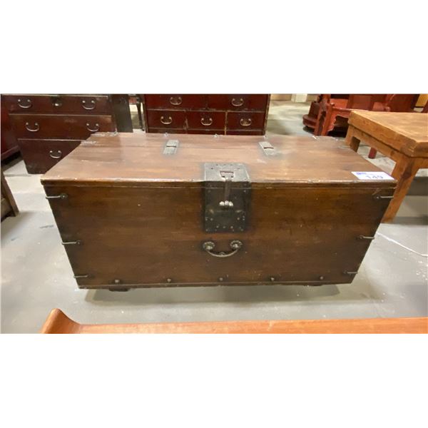 PINE DOVETAILED TRUNK WITH IRON ACCENTS