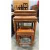 Image 2 : CARVED LIGHT MAHOGANY 3 PC NESTING TABLE SET