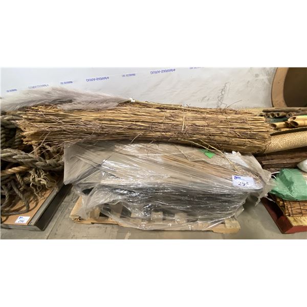 PALLET OF DRIED DECORATIVE WHEAT