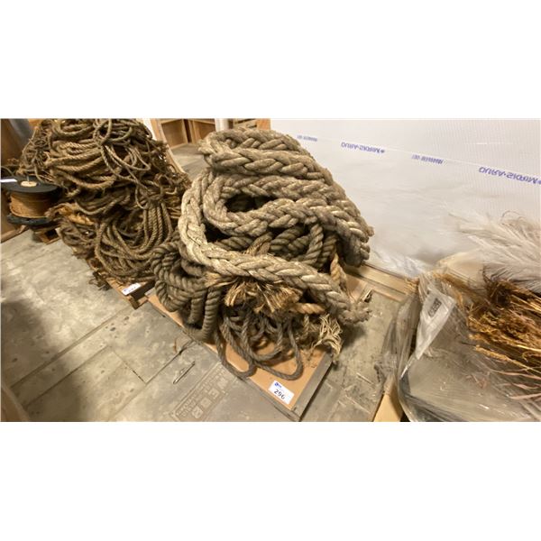 PALLET OF ASSORTED RUSTIC SET DEC ROPES