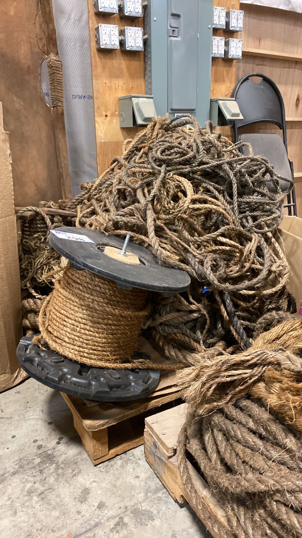 PALLET OF ASSORTED RUSTIC SET DEC ROPES - Able Auctions