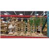 Image 6 : SHELF OF ELEGANT BRASS/GLASS CANDLE HOLDERS, FOOD DISPLAY STANDS & TABLE DECOR ITEMS
