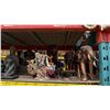 Image 8 : SHELF OF ASIAN MOTIF FIGURINES, STATUES & DISPLAY ITEMS